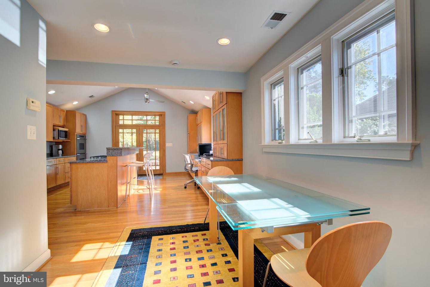 1683 N LONGFELLOW ST, ARLINGTON, Virginia 22205, 3 Bedrooms Bedrooms, ,2 BathroomsBathrooms,Residential,For sale,1683 N LONGFELLOW ST,VAAR2064858 MLS # VAAR2064858