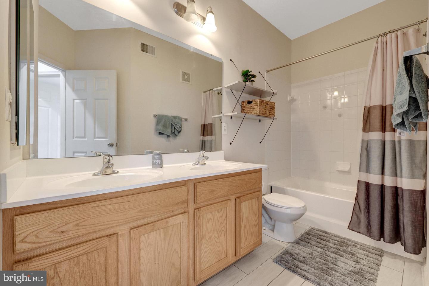 25381 PATRIOT TER, ALDIE, Virginia 20105, 3 Bedrooms Bedrooms, ,2 BathroomsBathrooms,Residential,For sale,25381 PATRIOT TER,VALO2108864 MLS # VALO2108864
