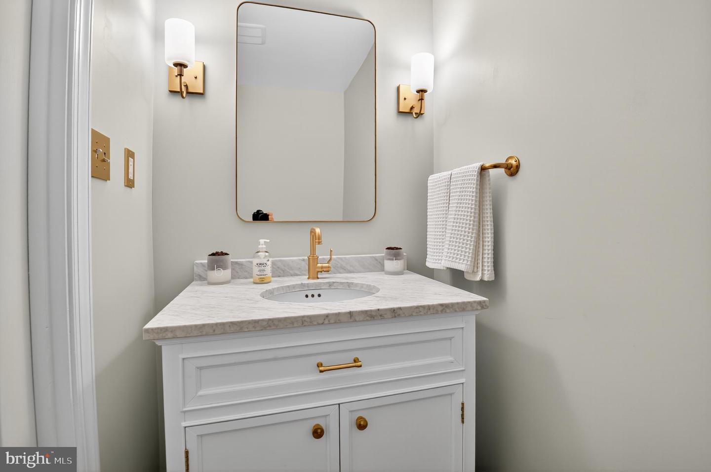 11813 TRIPLE CROWN RD, RESTON, Virginia 20191, 5 Bedrooms Bedrooms, 10 Rooms Rooms,3 BathroomsBathrooms,Residential,For sale,11813 TRIPLE CROWN RD,VAFX2274146 MLS # VAFX2274146