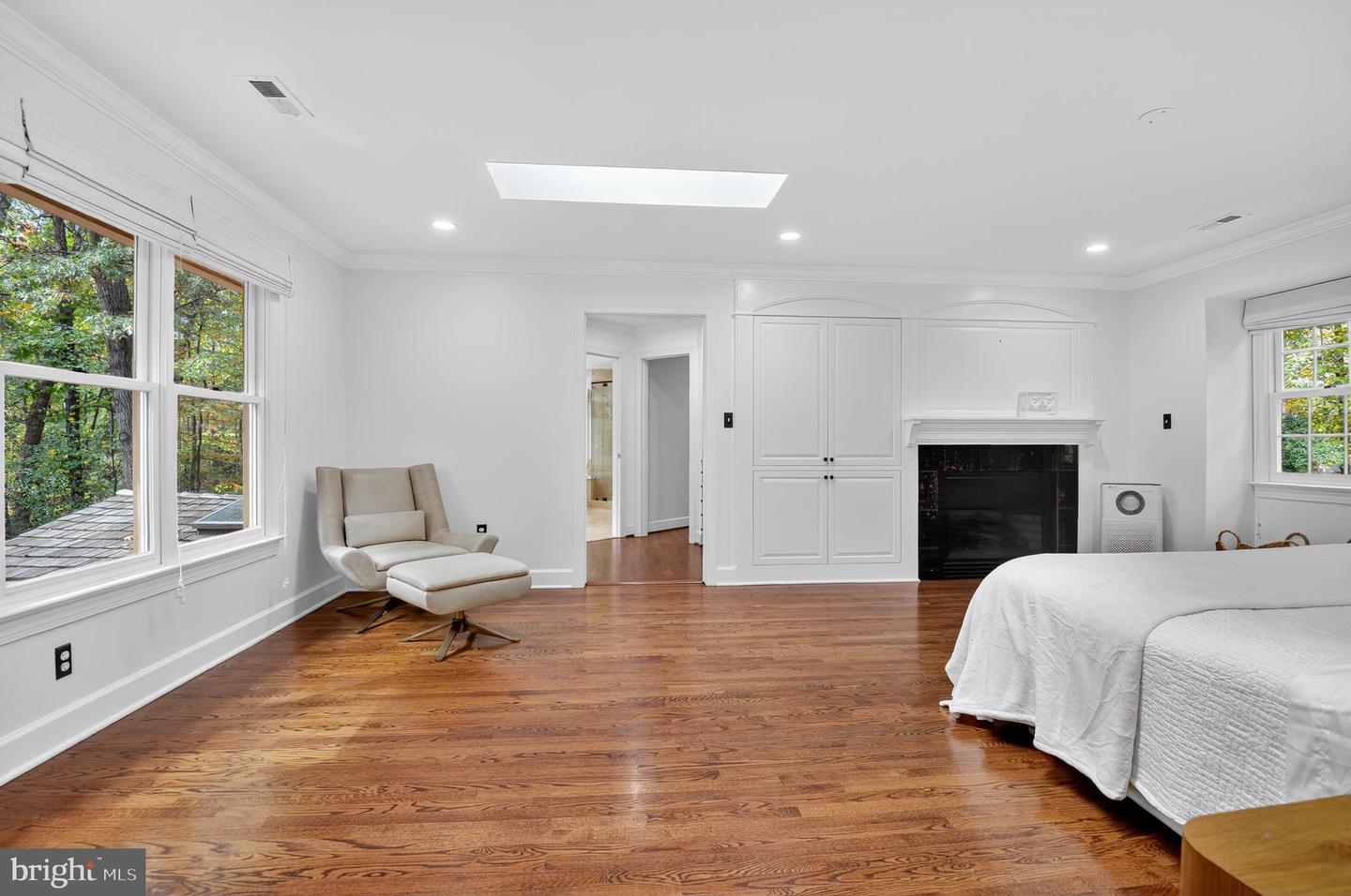 11813 TRIPLE CROWN RD, RESTON, Virginia 20191, 5 Bedrooms Bedrooms, 10 Rooms Rooms,3 BathroomsBathrooms,Residential,For sale,11813 TRIPLE CROWN RD,VAFX2274146 MLS # VAFX2274146