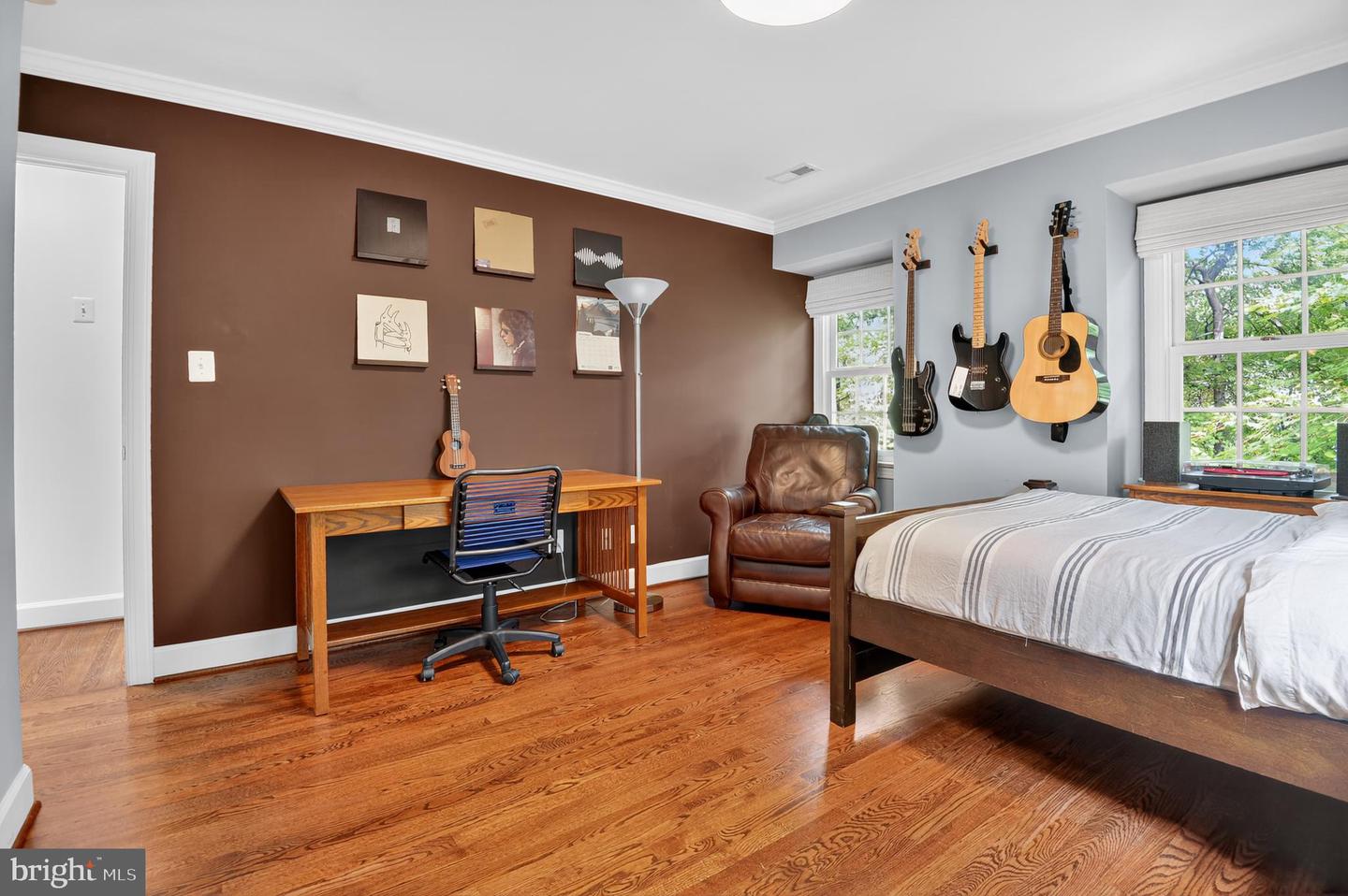 11813 TRIPLE CROWN RD, RESTON, Virginia 20191, 5 Bedrooms Bedrooms, 10 Rooms Rooms,3 BathroomsBathrooms,Residential,For sale,11813 TRIPLE CROWN RD,VAFX2274146 MLS # VAFX2274146