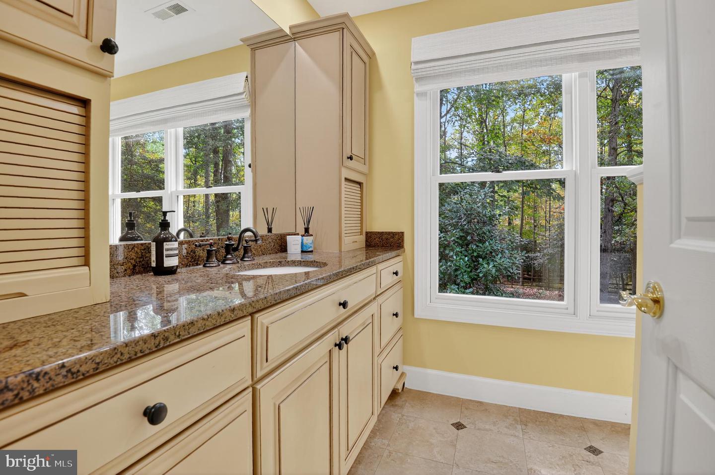 11813 TRIPLE CROWN RD, RESTON, Virginia 20191, 5 Bedrooms Bedrooms, 10 Rooms Rooms,3 BathroomsBathrooms,Residential,For sale,11813 TRIPLE CROWN RD,VAFX2274146 MLS # VAFX2274146