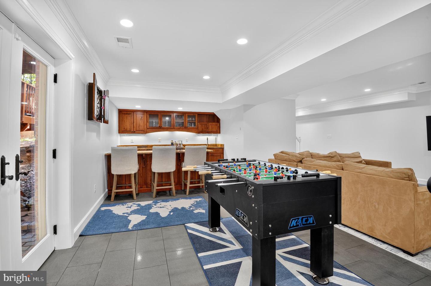 11813 TRIPLE CROWN RD, RESTON, Virginia 20191, 5 Bedrooms Bedrooms, 10 Rooms Rooms,3 BathroomsBathrooms,Residential,For sale,11813 TRIPLE CROWN RD,VAFX2274146 MLS # VAFX2274146