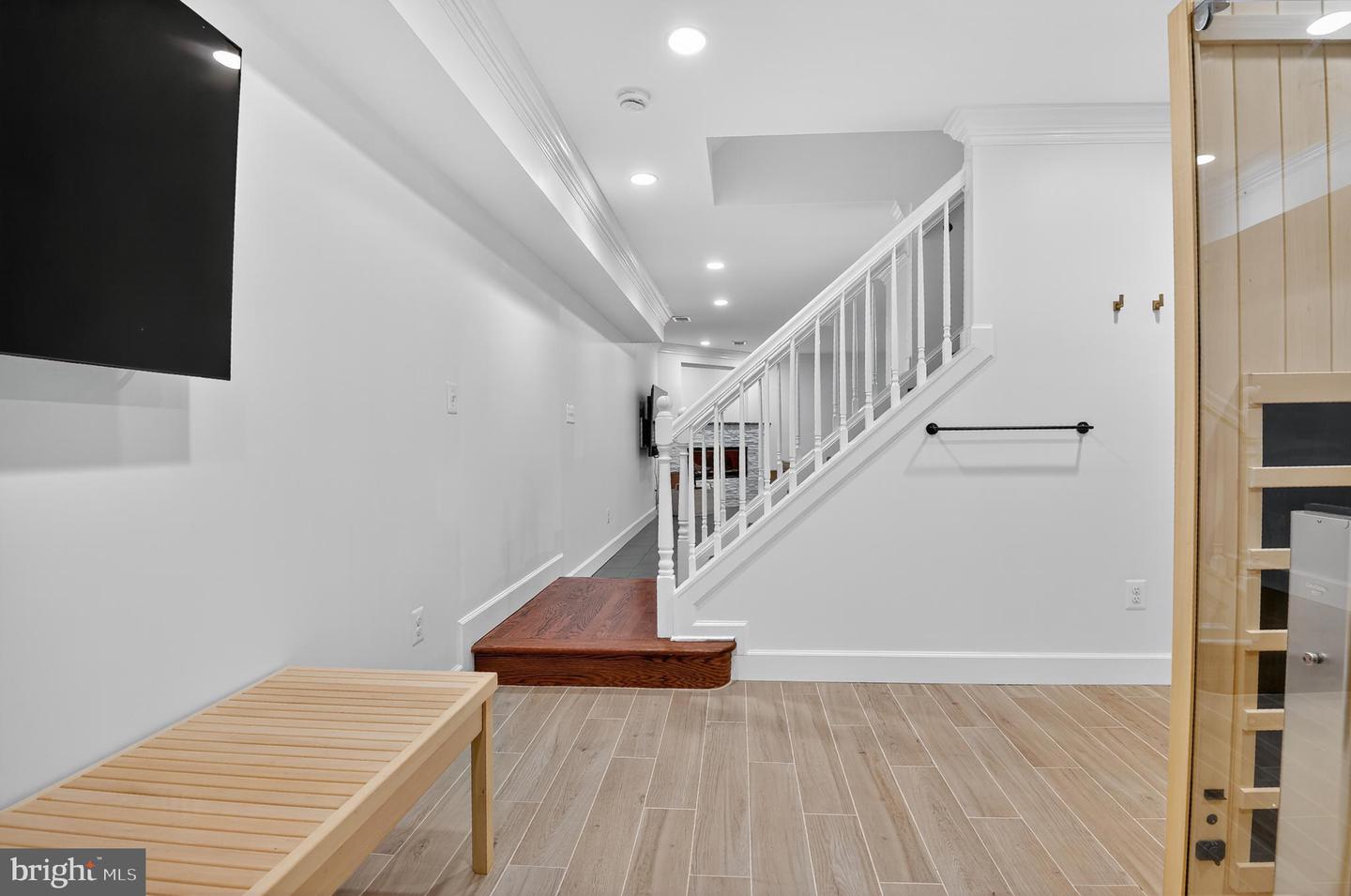 11813 TRIPLE CROWN RD, RESTON, Virginia 20191, 5 Bedrooms Bedrooms, 10 Rooms Rooms,3 BathroomsBathrooms,Residential,For sale,11813 TRIPLE CROWN RD,VAFX2274146 MLS # VAFX2274146