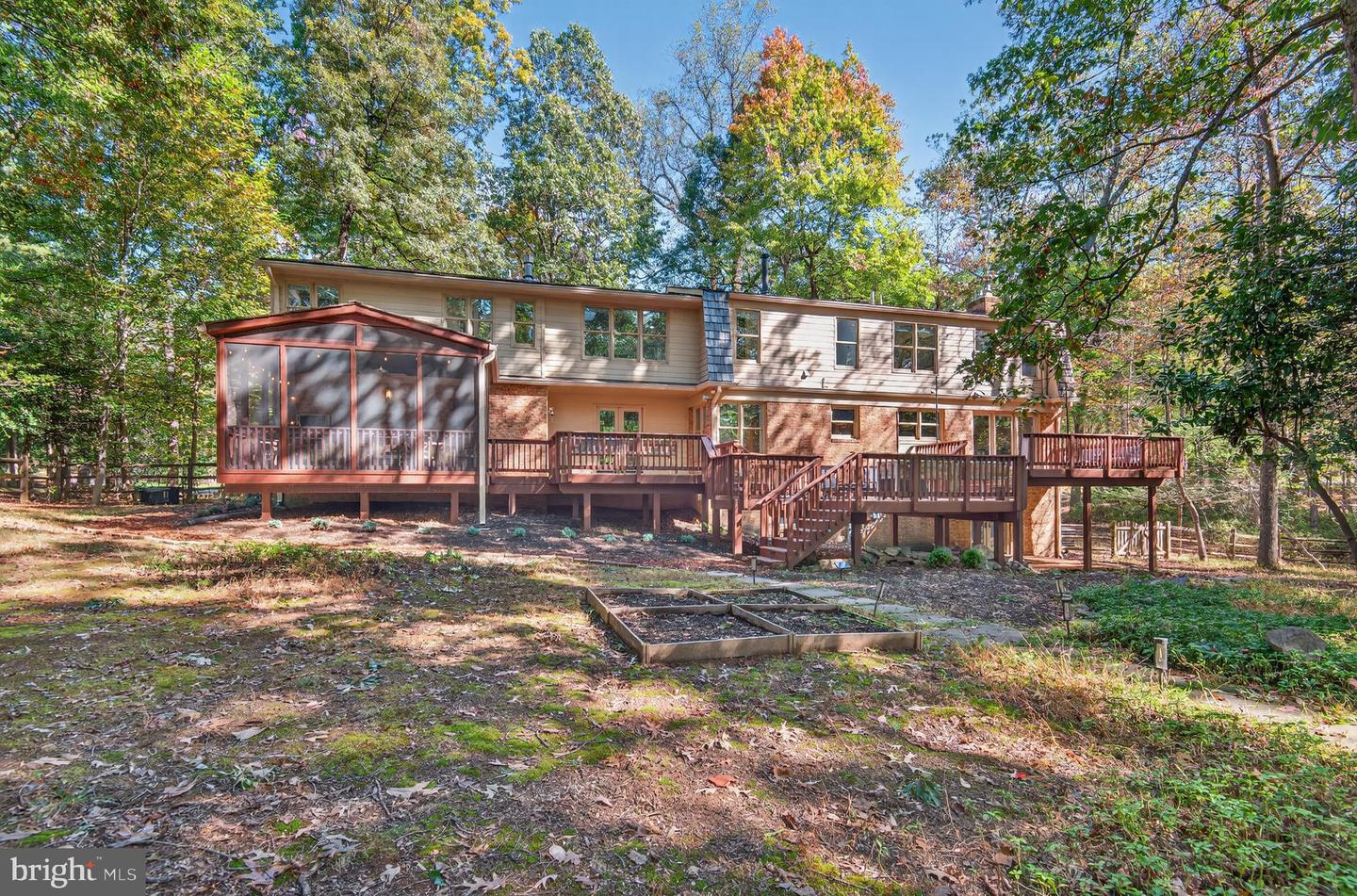 11813 TRIPLE CROWN RD, RESTON, Virginia 20191, 5 Bedrooms Bedrooms, 10 Rooms Rooms,3 BathroomsBathrooms,Residential,For sale,11813 TRIPLE CROWN RD,VAFX2274146 MLS # VAFX2274146