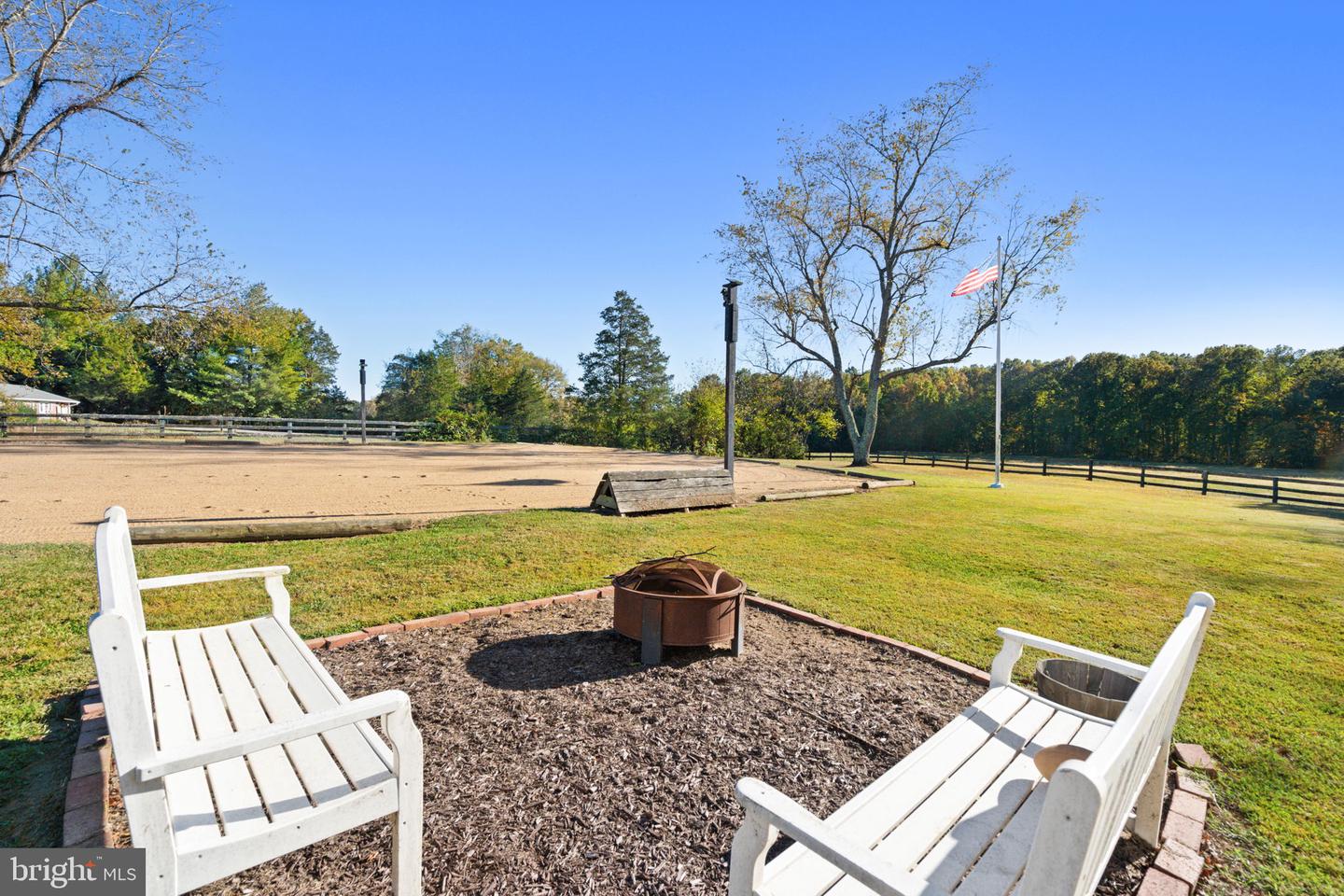 8229 OLD DUMFRIES RD, CATLETT, Virginia 20119, 3 Bedrooms Bedrooms, ,2 BathroomsBathrooms,Residential,For sale,8229 OLD DUMFRIES RD,VAFQ2019376 MLS # VAFQ2019376