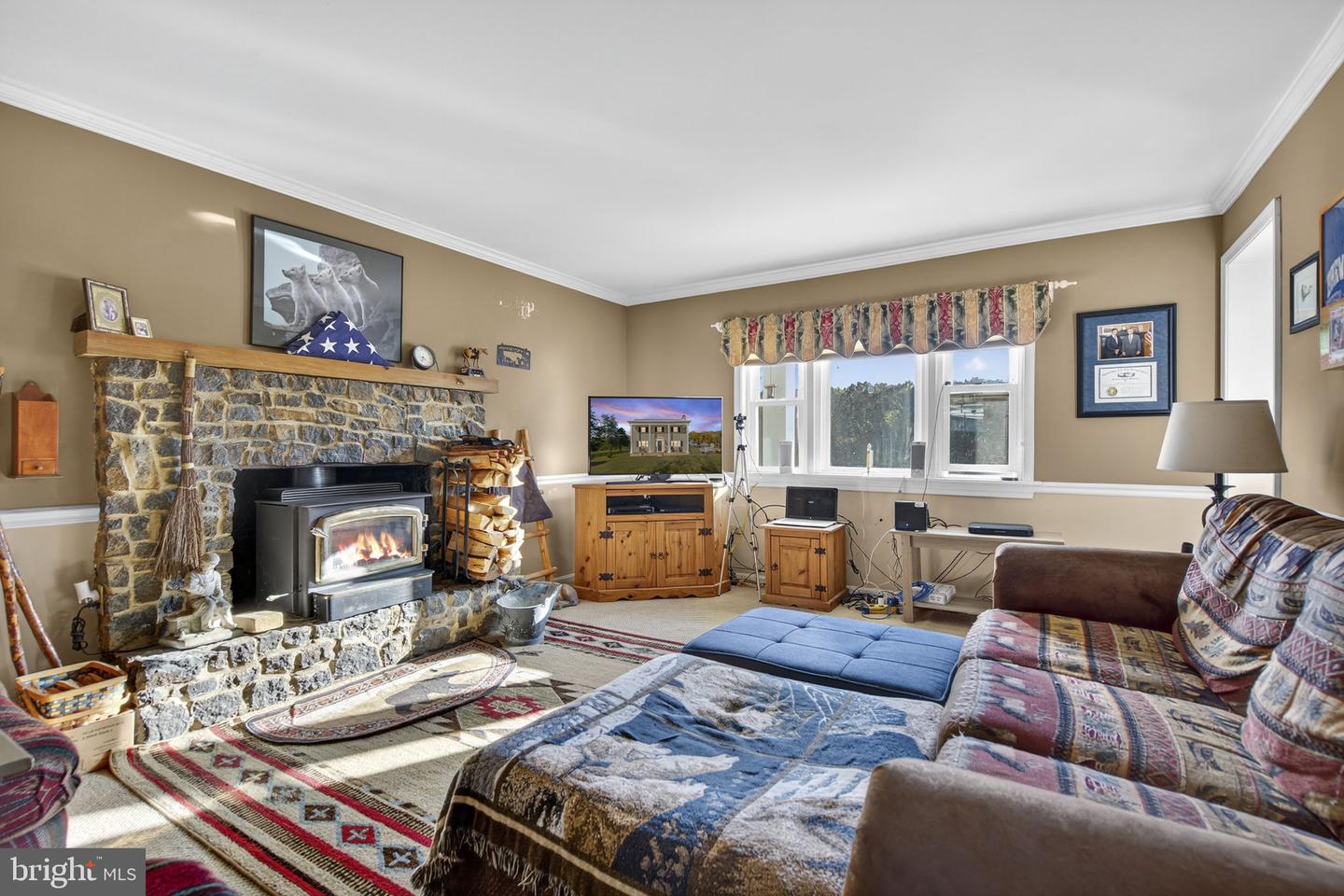 8229 OLD DUMFRIES RD, CATLETT, Virginia 20119, 3 Bedrooms Bedrooms, ,2 BathroomsBathrooms,Residential,For sale,8229 OLD DUMFRIES RD,VAFQ2019376 MLS # VAFQ2019376