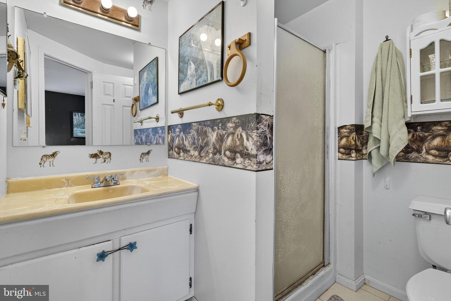 8229 OLD DUMFRIES RD, CATLETT, Virginia 20119, 3 Bedrooms Bedrooms, ,2 BathroomsBathrooms,Residential,For sale,8229 OLD DUMFRIES RD,VAFQ2019376 MLS # VAFQ2019376