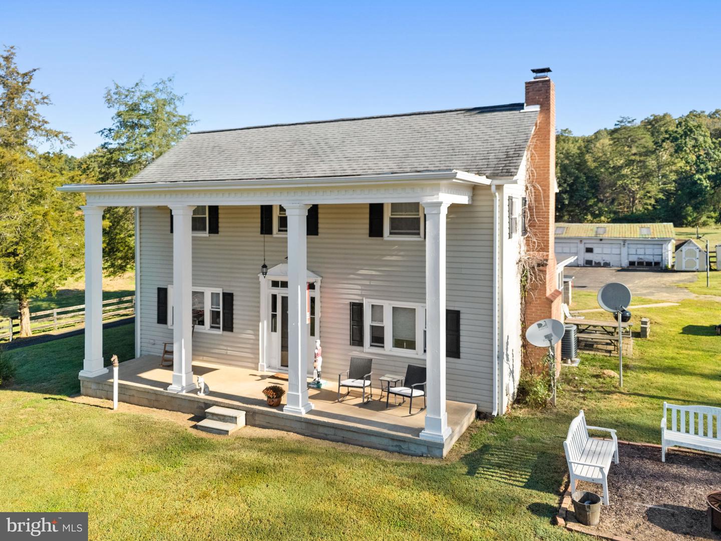 8229 OLD DUMFRIES RD, CATLETT, Virginia 20119, 3 Bedrooms Bedrooms, ,2 BathroomsBathrooms,Residential,For sale,8229 OLD DUMFRIES RD,VAFQ2019376 MLS # VAFQ2019376