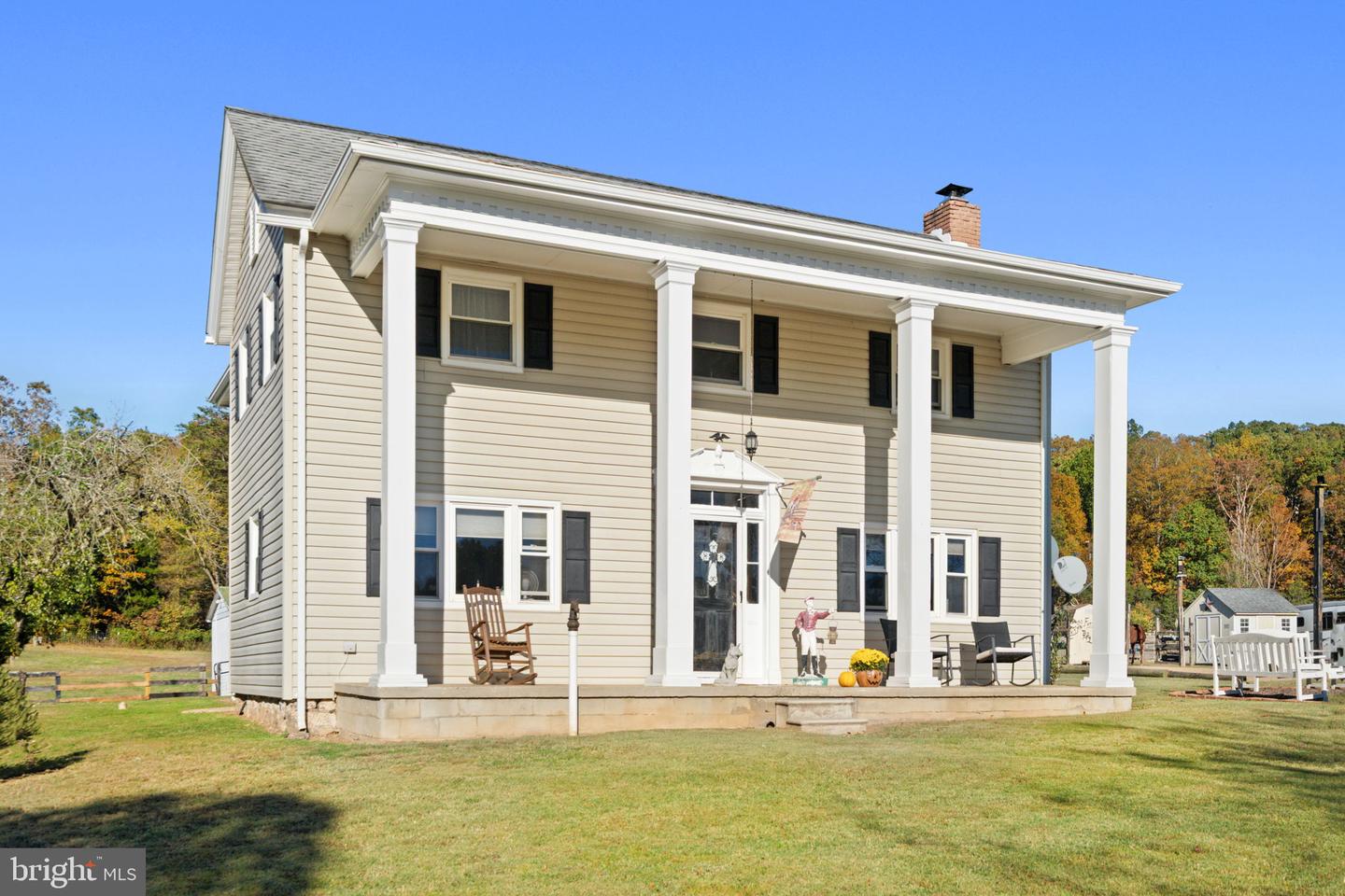 8229 OLD DUMFRIES RD, CATLETT, Virginia 20119, 3 Bedrooms Bedrooms, ,2 BathroomsBathrooms,Residential,For sale,8229 OLD DUMFRIES RD,VAFQ2019376 MLS # VAFQ2019376