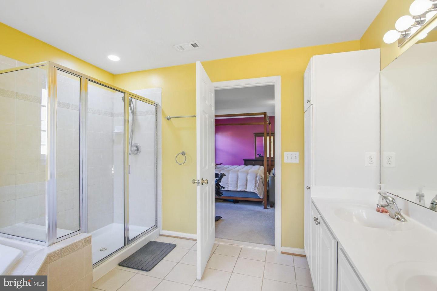 6837 RATHBONE PL, GAINESVILLE, Virginia 20155, 5 Bedrooms Bedrooms, ,3 BathroomsBathrooms,Residential,For sale,6837 RATHBONE PL,VAPW2105930 MLS # VAPW2105930