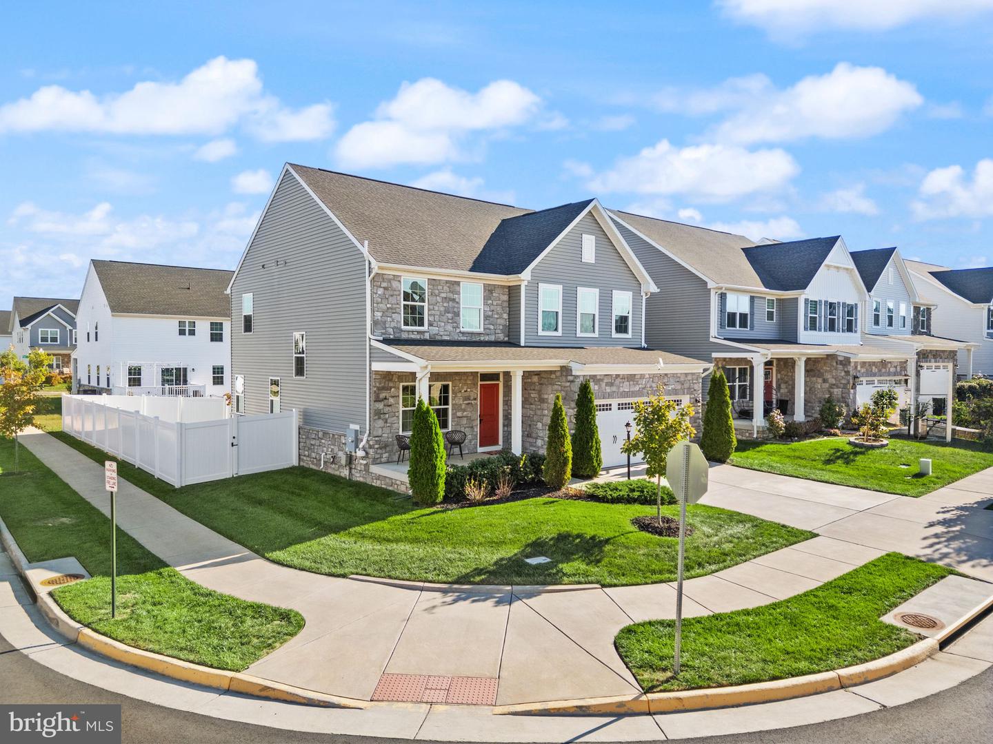 7471 FLAG POINT CT, MANASSAS, Virginia 20109, 4 Bedrooms Bedrooms, ,3 BathroomsBathrooms,Residential,For sale,7471 FLAG POINT CT,VAPW2105948 MLS # VAPW2105948