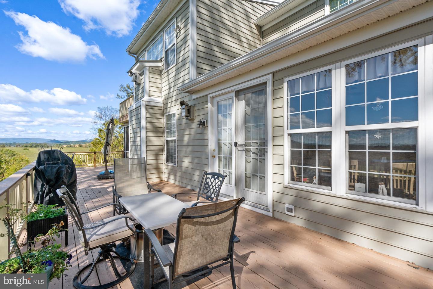 10142 ADA RD, MARSHALL, Virginia 20115, 5 Bedrooms Bedrooms, ,4 BathroomsBathrooms,Residential,For sale,10142 ADA RD,VAFQ2019368 MLS # VAFQ2019368