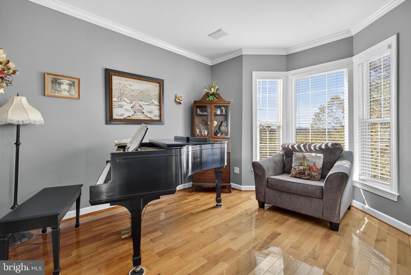 10142 ADA RD, MARSHALL, Virginia 20115, 5 Bedrooms Bedrooms, ,4 BathroomsBathrooms,Residential,For sale,10142 ADA RD,VAFQ2019368 MLS # VAFQ2019368