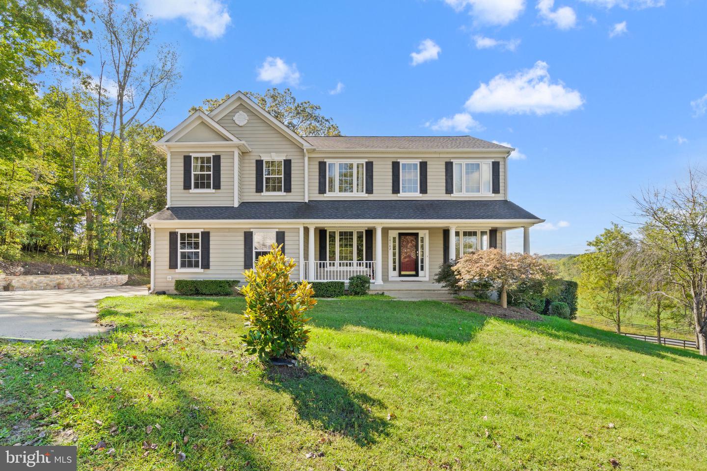 10142 ADA RD, MARSHALL, Virginia 20115, 5 Bedrooms Bedrooms, ,4 BathroomsBathrooms,Residential,For sale,10142 ADA RD,VAFQ2019368 MLS # VAFQ2019368