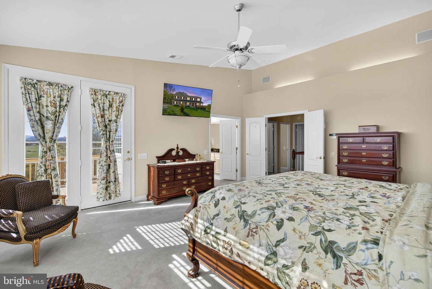 10142 ADA RD, MARSHALL, Virginia 20115, 5 Bedrooms Bedrooms, ,4 BathroomsBathrooms,Residential,For sale,10142 ADA RD,VAFQ2019368 MLS # VAFQ2019368