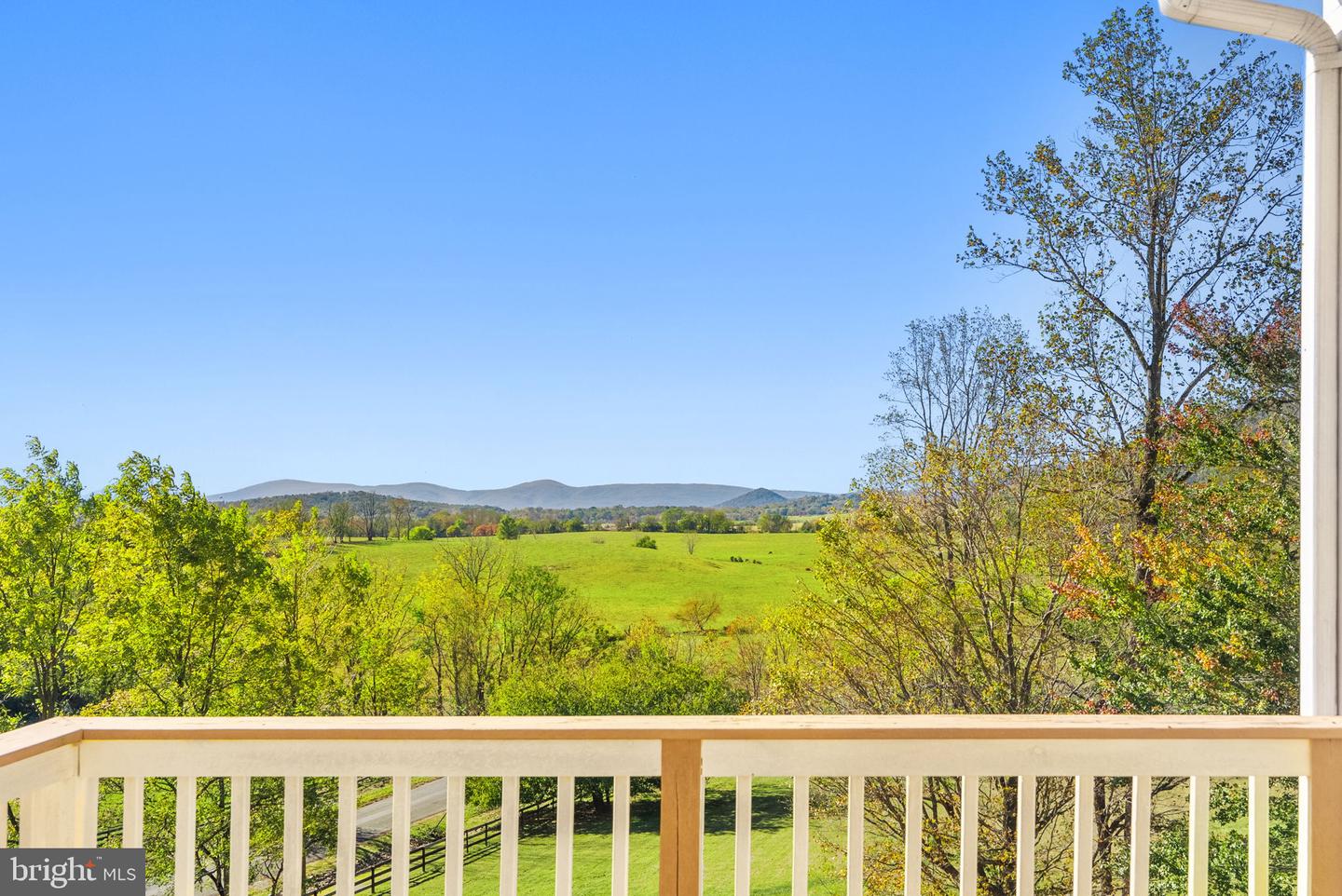 10142 ADA RD, MARSHALL, Virginia 20115, 5 Bedrooms Bedrooms, ,4 BathroomsBathrooms,Residential,For sale,10142 ADA RD,VAFQ2019368 MLS # VAFQ2019368