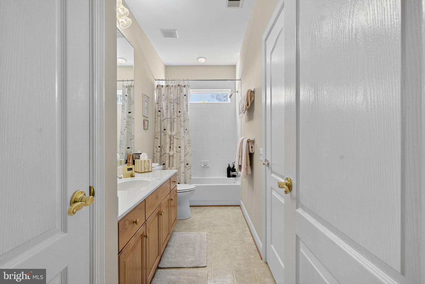 10142 ADA RD, MARSHALL, Virginia 20115, 5 Bedrooms Bedrooms, ,4 BathroomsBathrooms,Residential,For sale,10142 ADA RD,VAFQ2019368 MLS # VAFQ2019368