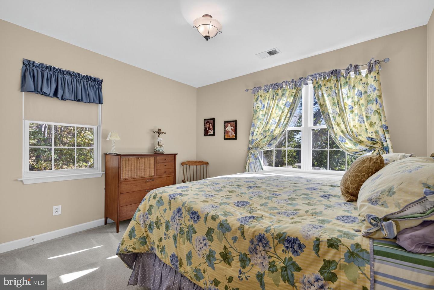 10142 ADA RD, MARSHALL, Virginia 20115, 5 Bedrooms Bedrooms, ,4 BathroomsBathrooms,Residential,For sale,10142 ADA RD,VAFQ2019368 MLS # VAFQ2019368