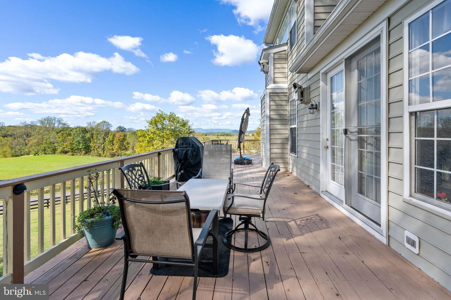 10142 ADA RD, MARSHALL, Virginia 20115, 5 Bedrooms Bedrooms, ,4 BathroomsBathrooms,Residential,For sale,10142 ADA RD,VAFQ2019368 MLS # VAFQ2019368