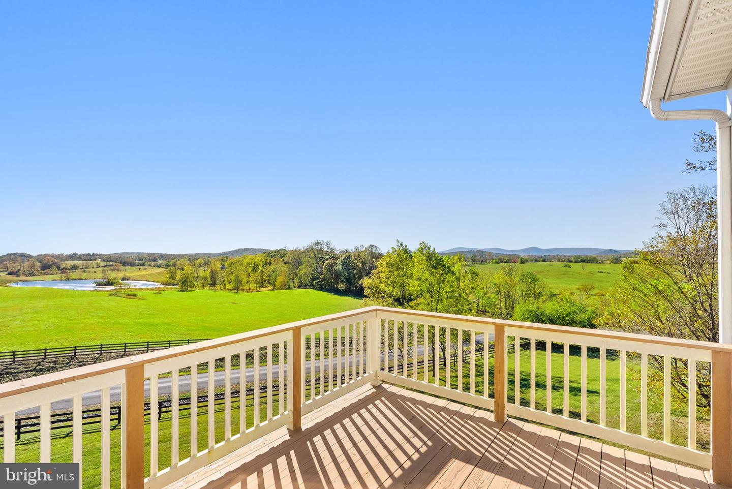10142 ADA RD, MARSHALL, Virginia 20115, 5 Bedrooms Bedrooms, ,4 BathroomsBathrooms,Residential,For sale,10142 ADA RD,VAFQ2019368 MLS # VAFQ2019368