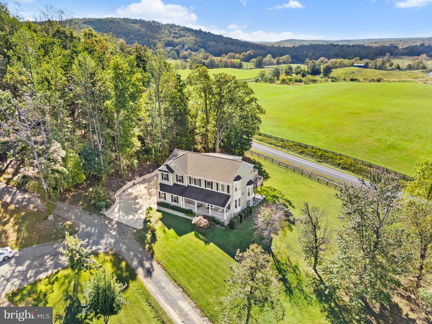 10142 ADA RD, MARSHALL, Virginia 20115, 5 Bedrooms Bedrooms, ,4 BathroomsBathrooms,Residential,For sale,10142 ADA RD,VAFQ2019368 MLS # VAFQ2019368