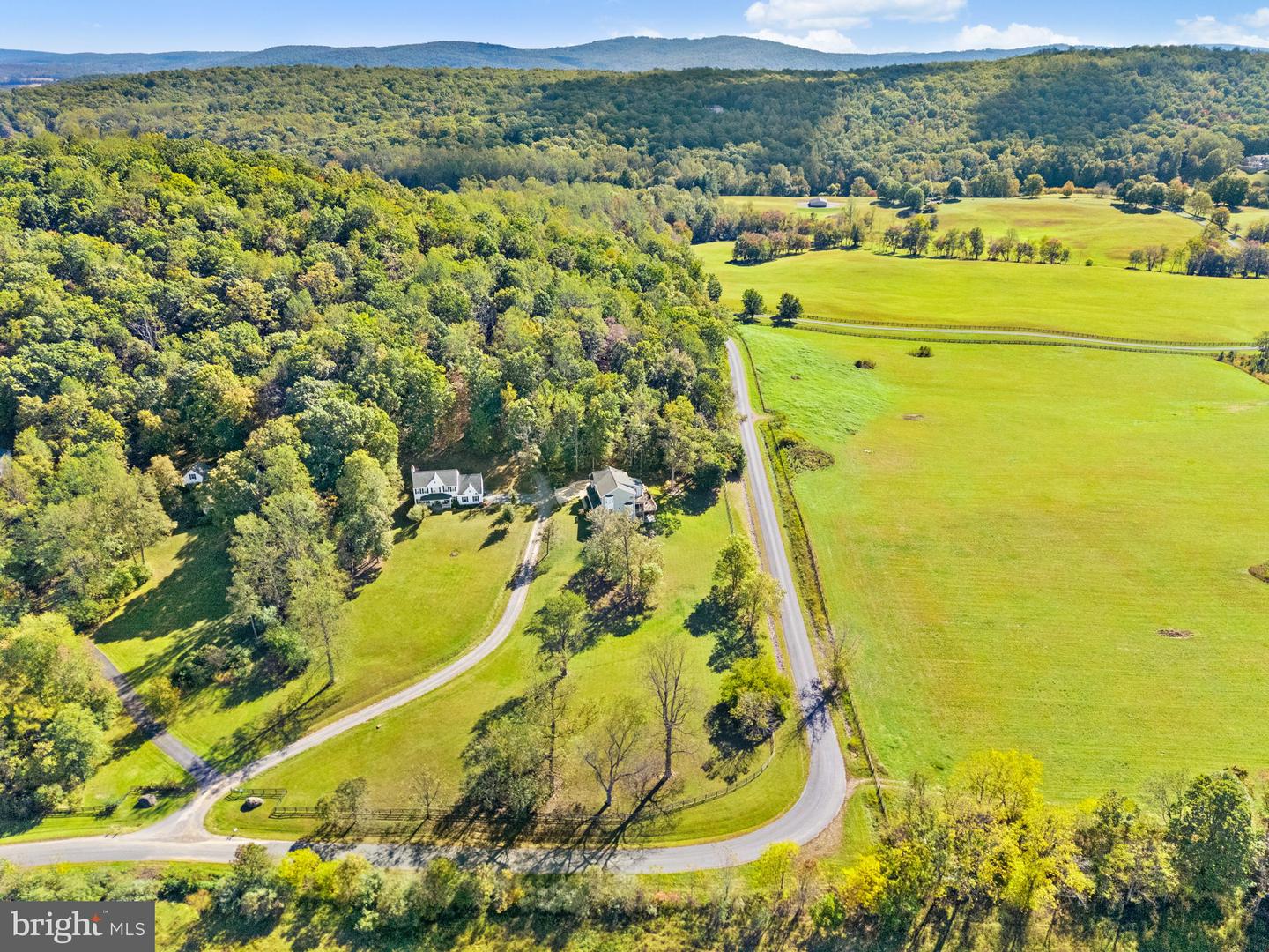 10142 ADA RD, MARSHALL, Virginia 20115, 5 Bedrooms Bedrooms, ,4 BathroomsBathrooms,Residential,For sale,10142 ADA RD,VAFQ2019368 MLS # VAFQ2019368