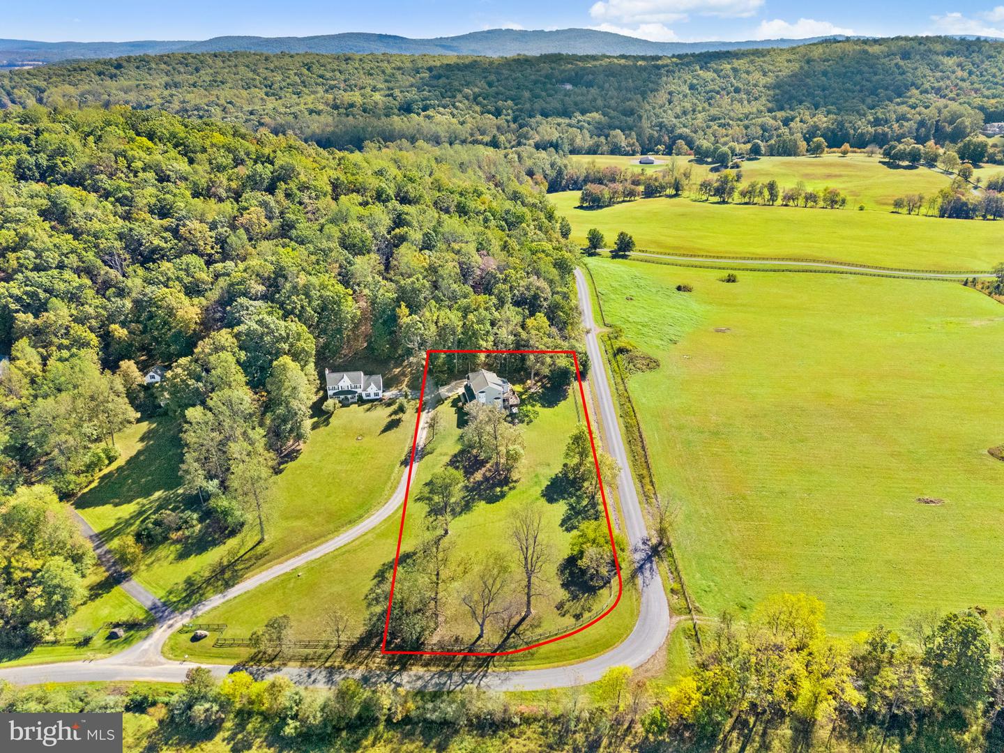 10142 ADA RD, MARSHALL, Virginia 20115, 5 Bedrooms Bedrooms, ,4 BathroomsBathrooms,Residential,For sale,10142 ADA RD,VAFQ2019368 MLS # VAFQ2019368