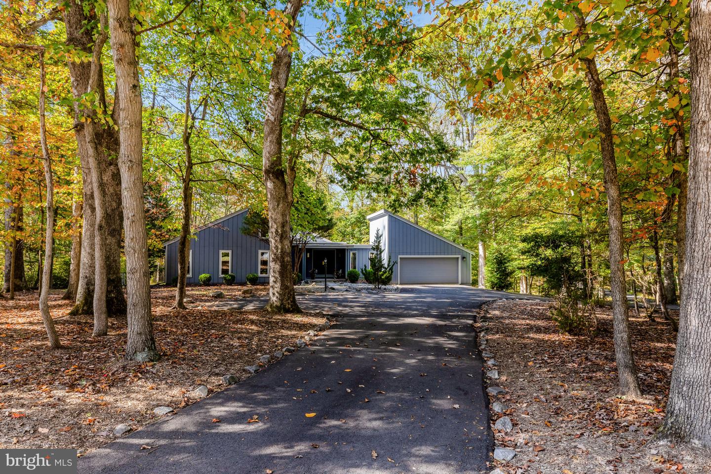 526 SPRINGVALE RD, GREAT FALLS, Virginia 22066, 6 Bedrooms Bedrooms, ,3 BathroomsBathrooms,Residential,For sale,526 SPRINGVALE RD,VAFX2274206 MLS # VAFX2274206