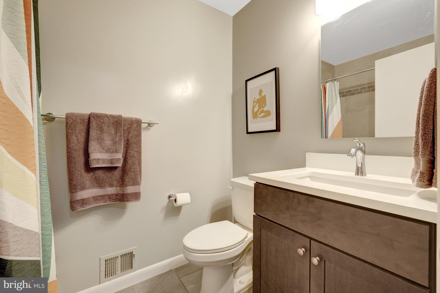 526 SPRINGVALE RD, GREAT FALLS, Virginia 22066, 6 Bedrooms Bedrooms, ,3 BathroomsBathrooms,Residential,For sale,526 SPRINGVALE RD,VAFX2274206 MLS # VAFX2274206
