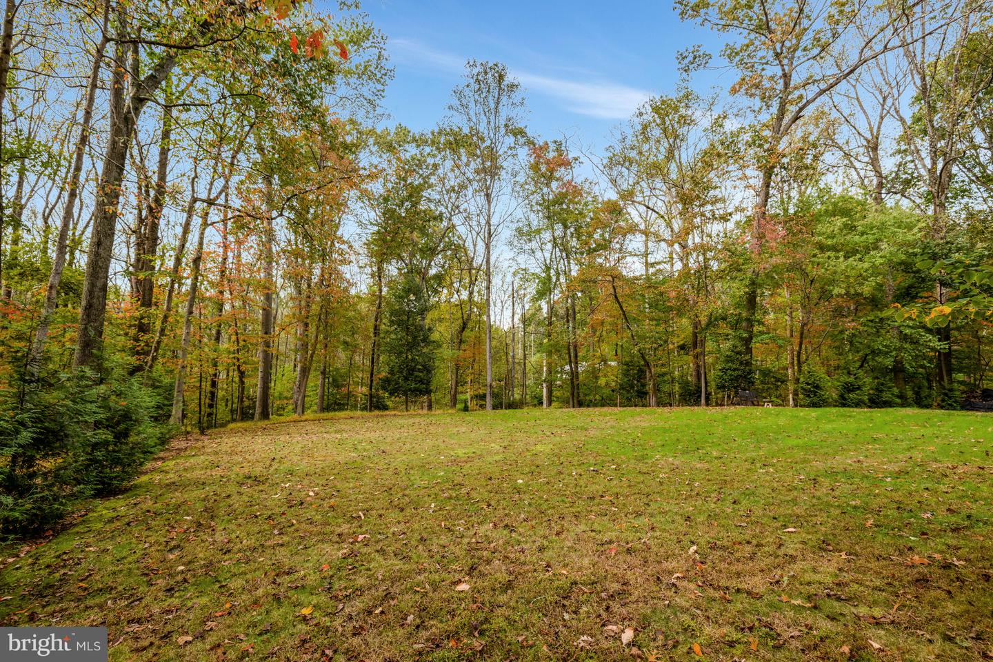 526 SPRINGVALE RD, GREAT FALLS, Virginia 22066, 6 Bedrooms Bedrooms, ,3 BathroomsBathrooms,Residential,For sale,526 SPRINGVALE RD,VAFX2274206 MLS # VAFX2274206
