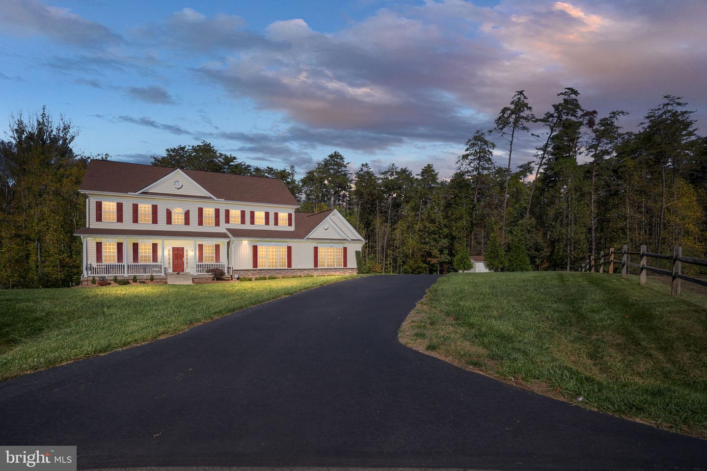 33 AVALON LN, STAFFORD, Virginia 22556, 5 Bedrooms Bedrooms, ,3 BathroomsBathrooms,Residential,For sale,33 AVALON LN,VAST2043470 MLS # VAST2043470