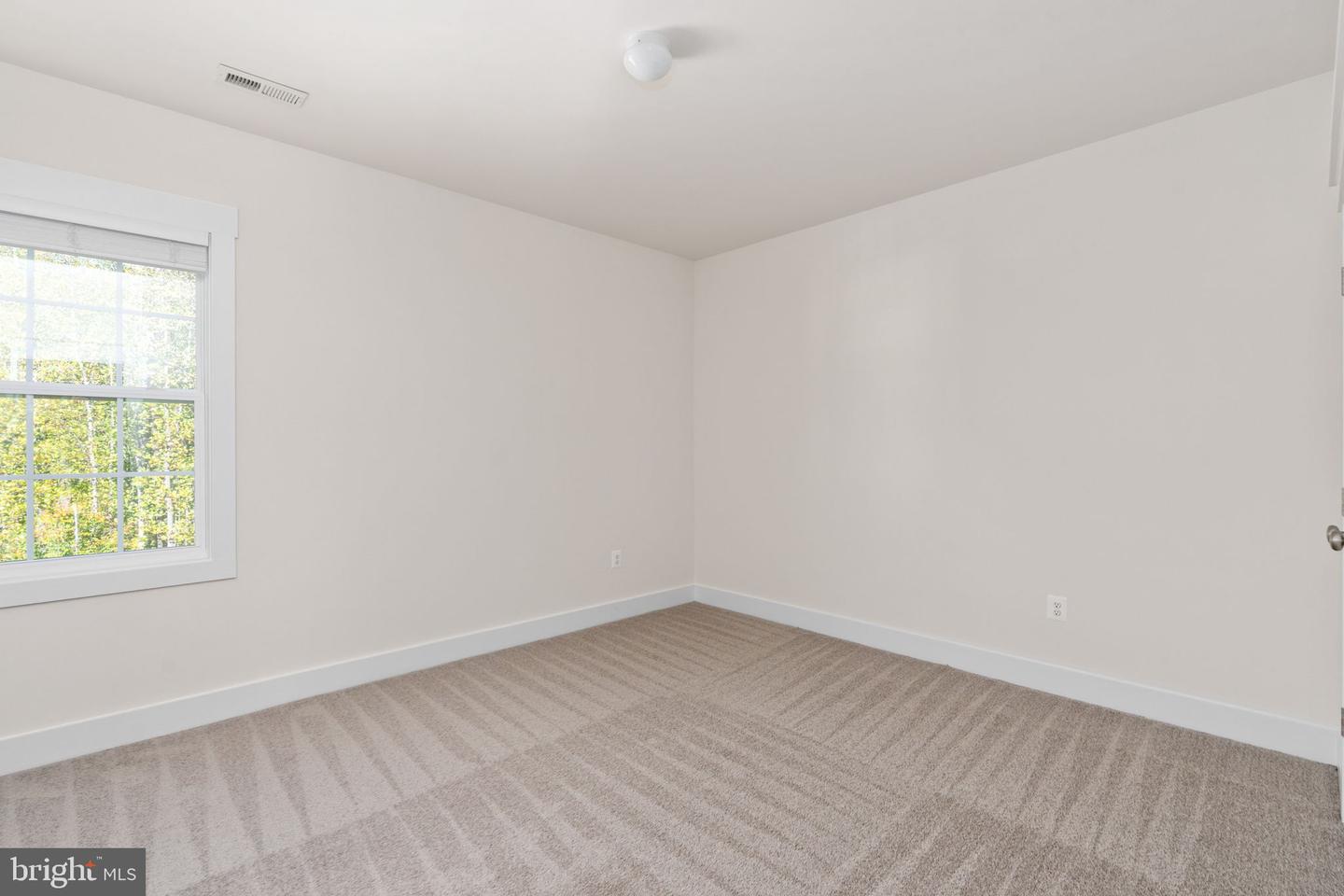 33 AVALON LN, STAFFORD, Virginia 22556, 5 Bedrooms Bedrooms, ,3 BathroomsBathrooms,Residential,For sale,33 AVALON LN,VAST2043470 MLS # VAST2043470