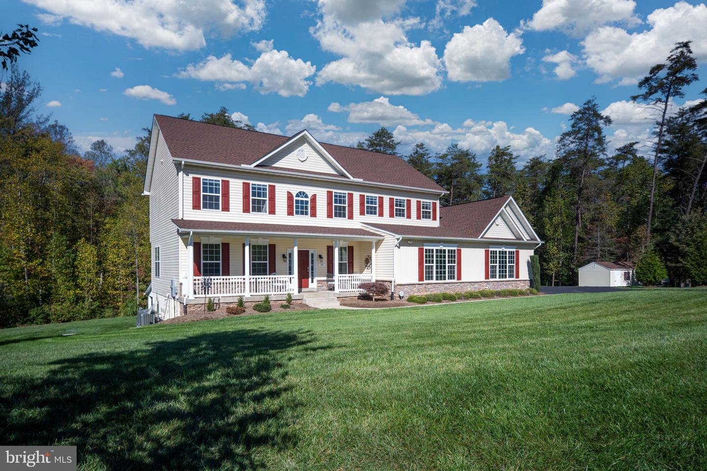 33 AVALON LN, STAFFORD, Virginia 22556, 5 Bedrooms Bedrooms, ,3 BathroomsBathrooms,Residential,For sale,33 AVALON LN,VAST2043470 MLS # VAST2043470