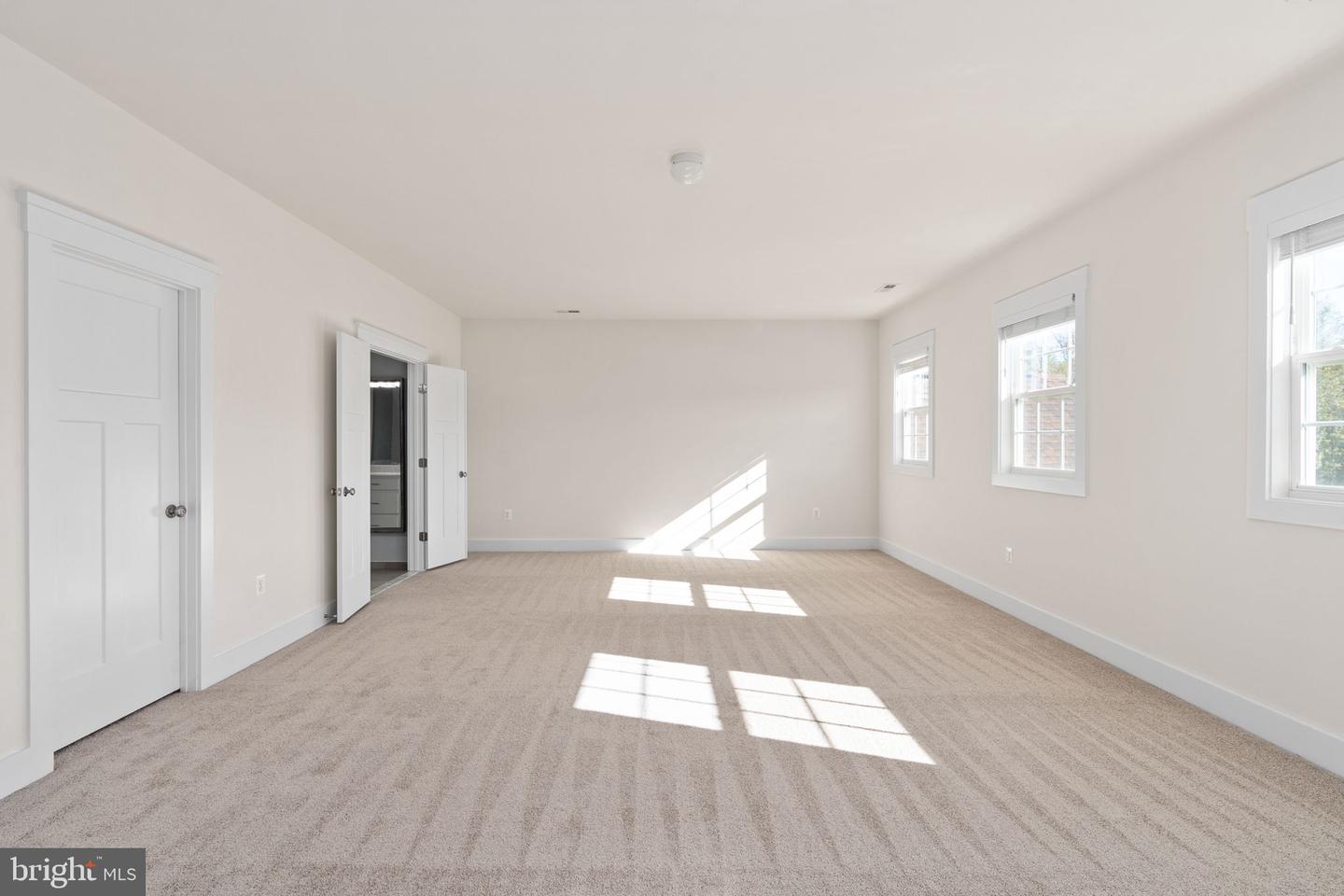 33 AVALON LN, STAFFORD, Virginia 22556, 5 Bedrooms Bedrooms, ,3 BathroomsBathrooms,Residential,For sale,33 AVALON LN,VAST2043470 MLS # VAST2043470