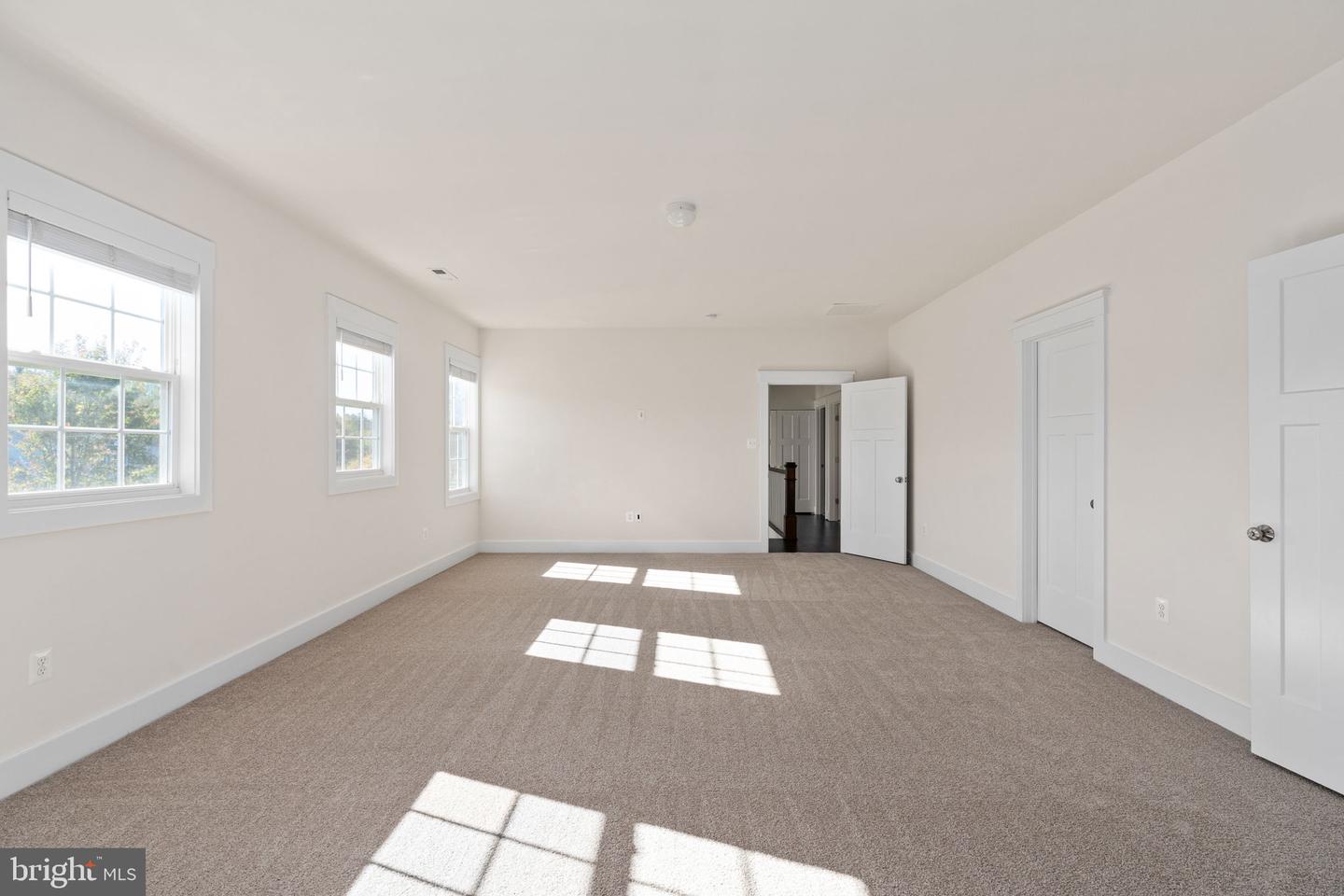 33 AVALON LN, STAFFORD, Virginia 22556, 5 Bedrooms Bedrooms, ,3 BathroomsBathrooms,Residential,For sale,33 AVALON LN,VAST2043470 MLS # VAST2043470