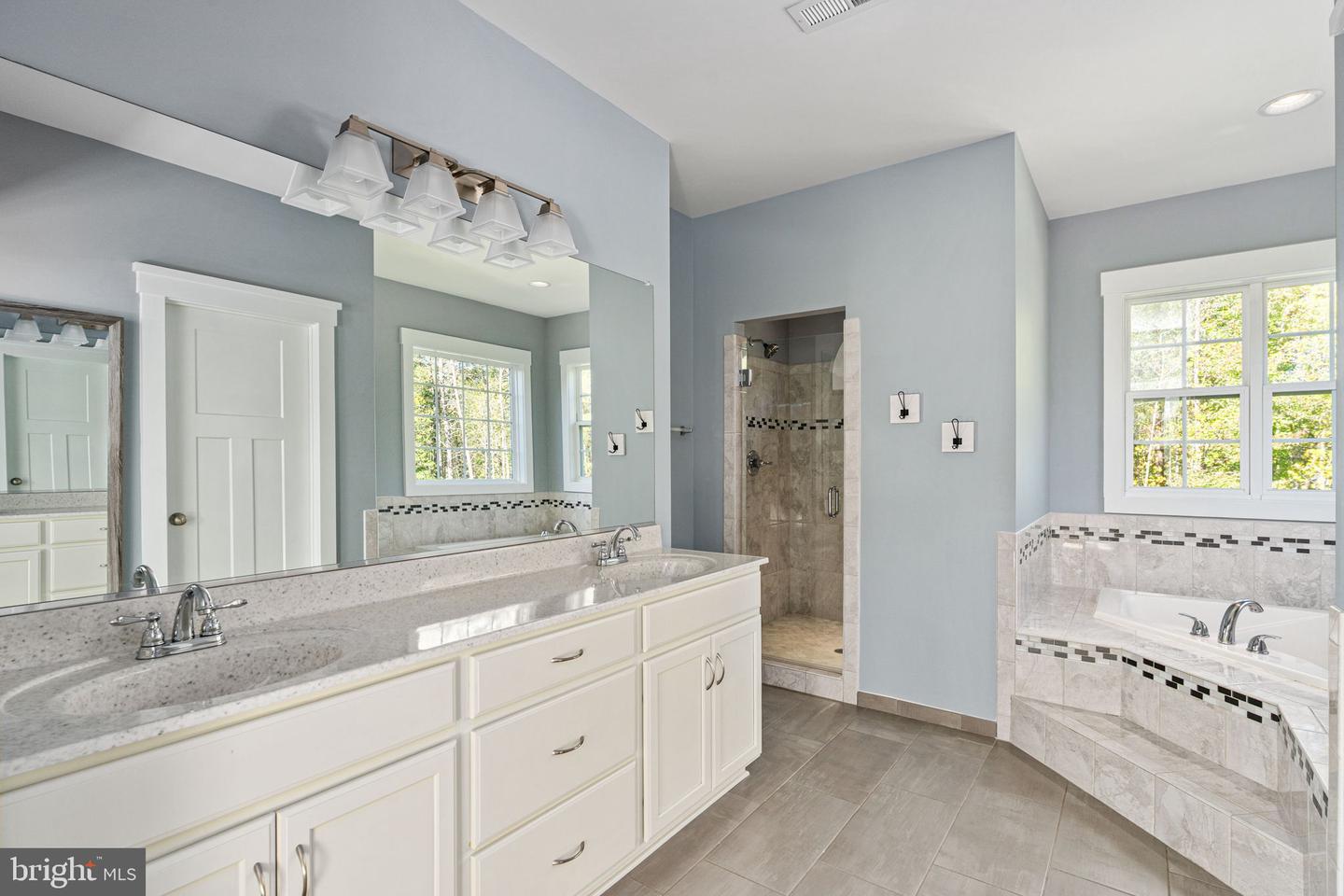 33 AVALON LN, STAFFORD, Virginia 22556, 5 Bedrooms Bedrooms, ,3 BathroomsBathrooms,Residential,For sale,33 AVALON LN,VAST2043470 MLS # VAST2043470