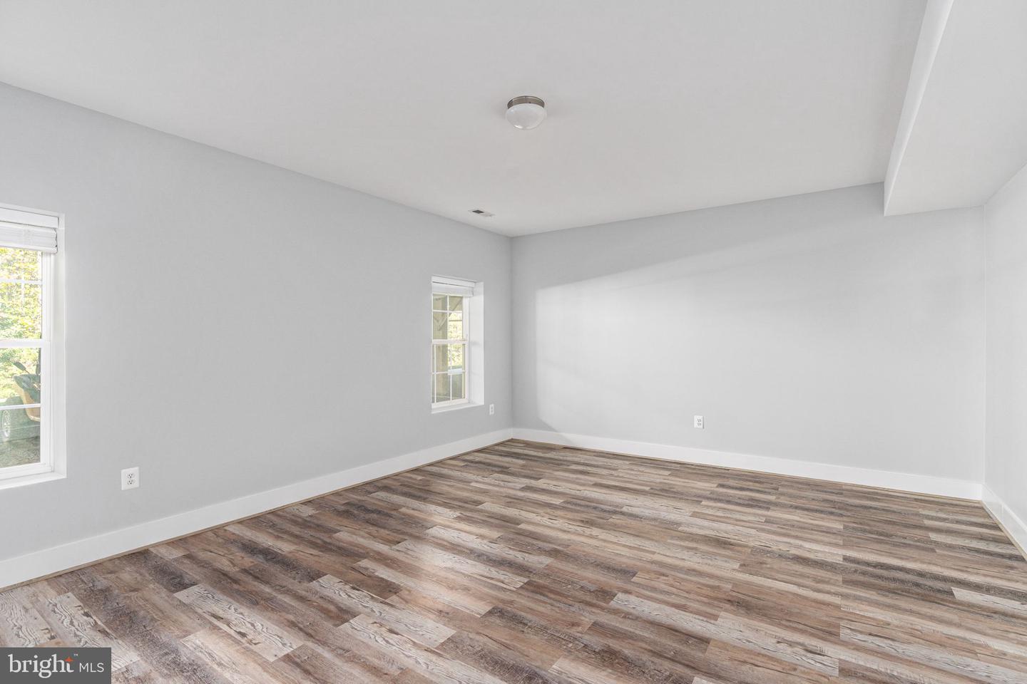 33 AVALON LN, STAFFORD, Virginia 22556, 5 Bedrooms Bedrooms, ,3 BathroomsBathrooms,Residential,For sale,33 AVALON LN,VAST2043470 MLS # VAST2043470