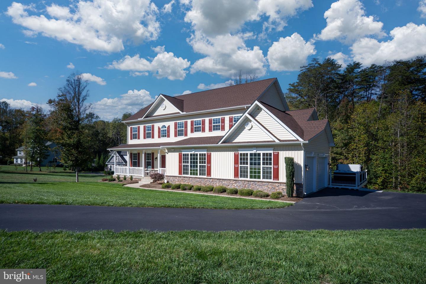 33 AVALON LN, STAFFORD, Virginia 22556, 5 Bedrooms Bedrooms, ,3 BathroomsBathrooms,Residential,For sale,33 AVALON LN,VAST2043470 MLS # VAST2043470