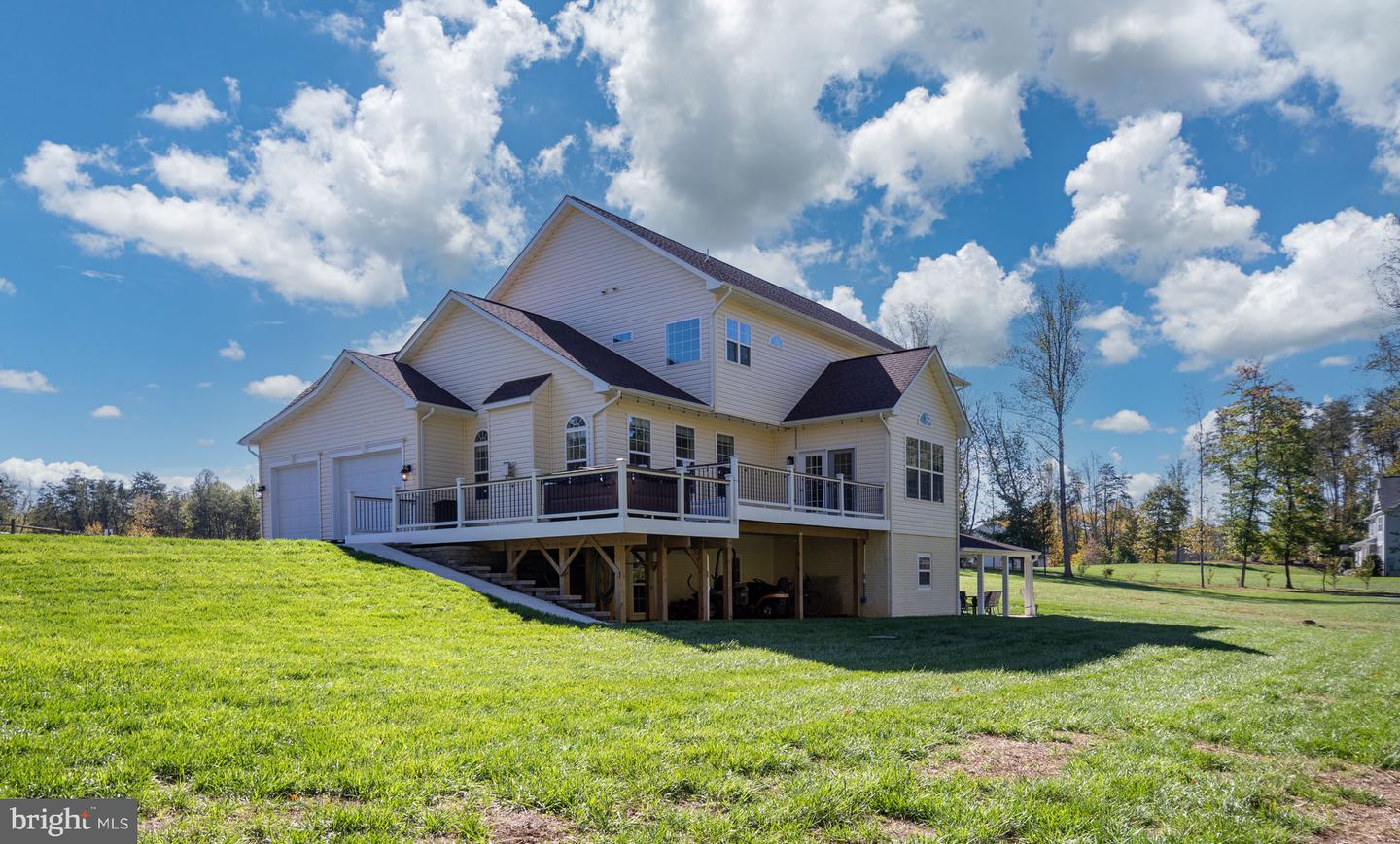 33 AVALON LN, STAFFORD, Virginia 22556, 5 Bedrooms Bedrooms, ,3 BathroomsBathrooms,Residential,For sale,33 AVALON LN,VAST2043470 MLS # VAST2043470