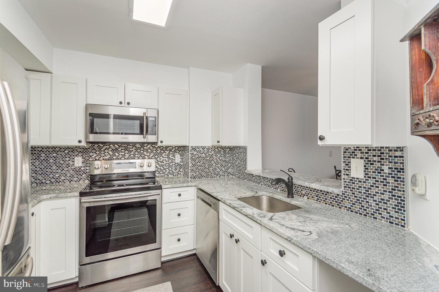 2100 LANGSTON BLVD #320, ARLINGTON, Virginia 22201, 1 Bedroom Bedrooms, ,1 BathroomBathrooms,Residential,For sale,2100 LANGSTON BLVD #320,VAAR2064904 MLS # VAAR2064904