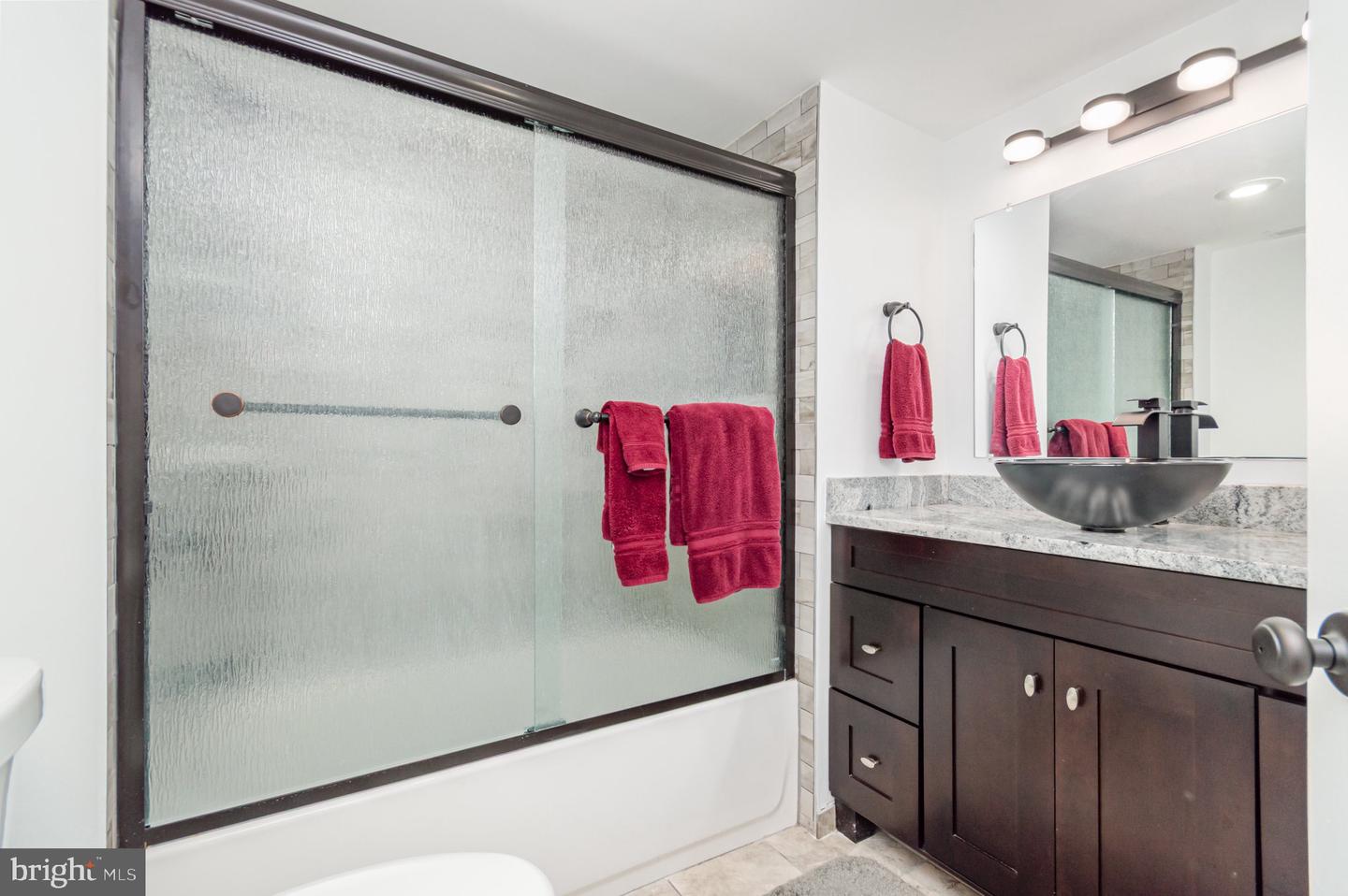 2100 LANGSTON BLVD #320, ARLINGTON, Virginia 22201, 1 Bedroom Bedrooms, ,1 BathroomBathrooms,Residential,For sale,2100 LANGSTON BLVD #320,VAAR2064904 MLS # VAAR2064904