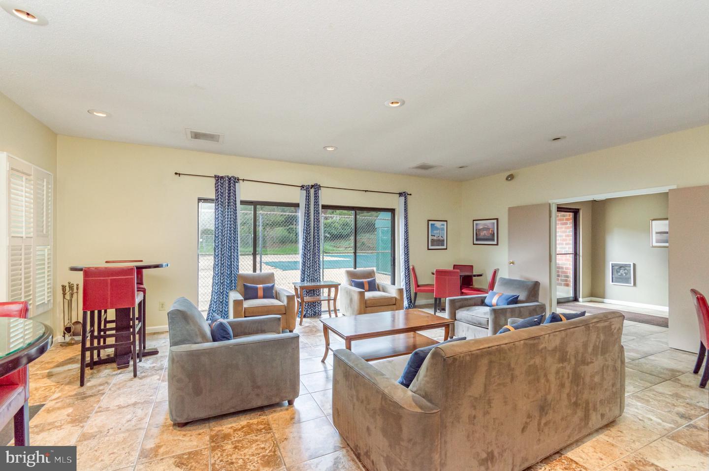 2100 LANGSTON BLVD #320, ARLINGTON, Virginia 22201, 1 Bedroom Bedrooms, ,1 BathroomBathrooms,Residential,For sale,2100 LANGSTON BLVD #320,VAAR2064904 MLS # VAAR2064904