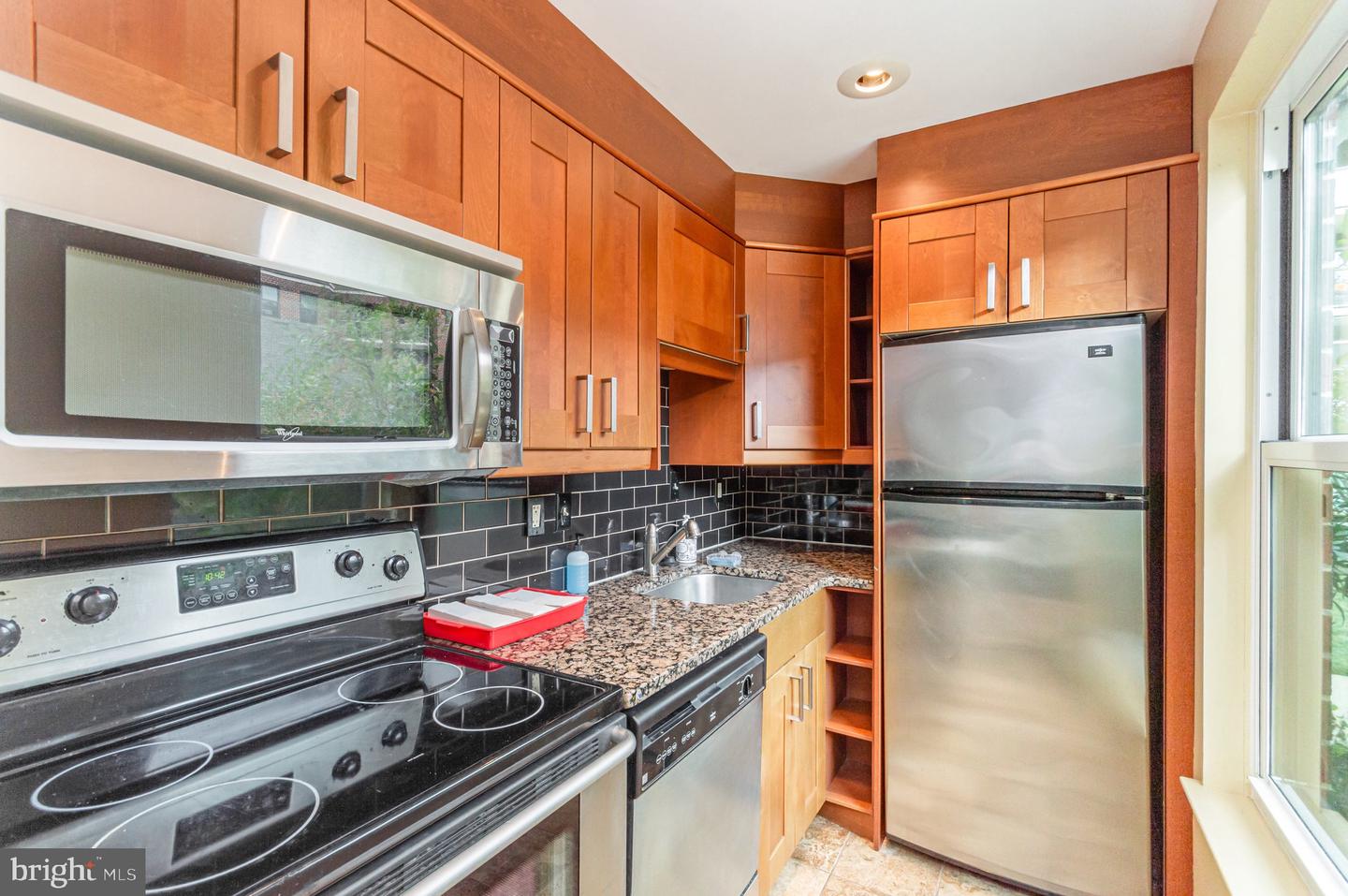 2100 LANGSTON BLVD #320, ARLINGTON, Virginia 22201, 1 Bedroom Bedrooms, ,1 BathroomBathrooms,Residential,For sale,2100 LANGSTON BLVD #320,VAAR2064904 MLS # VAAR2064904