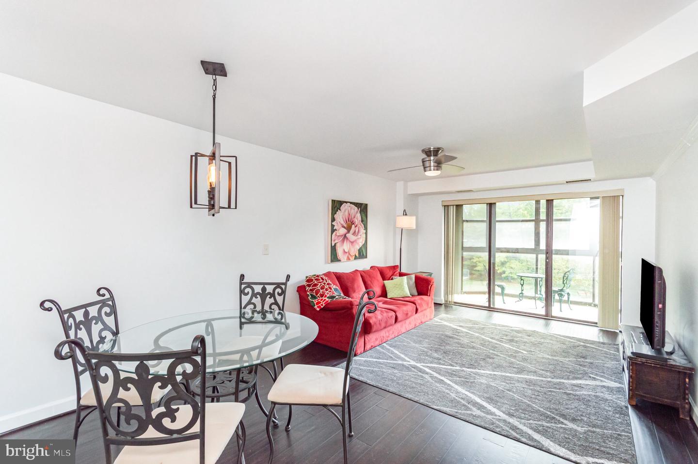 2100 LANGSTON BLVD #320, ARLINGTON, Virginia 22201, 1 Bedroom Bedrooms, ,1 BathroomBathrooms,Residential,For sale,2100 LANGSTON BLVD #320,VAAR2064904 MLS # VAAR2064904