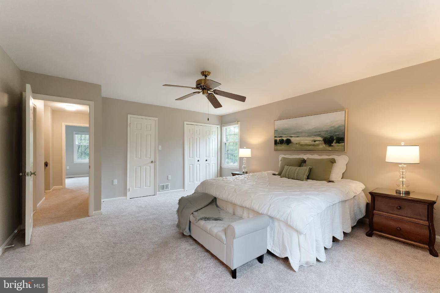 3119 COBB HILL LN, OAKTON, Virginia 22124, 4 Bedrooms Bedrooms, 13 Rooms Rooms,3 BathroomsBathrooms,Residential,For sale,3119 COBB HILL LN,VAFX2274298 MLS # VAFX2274298