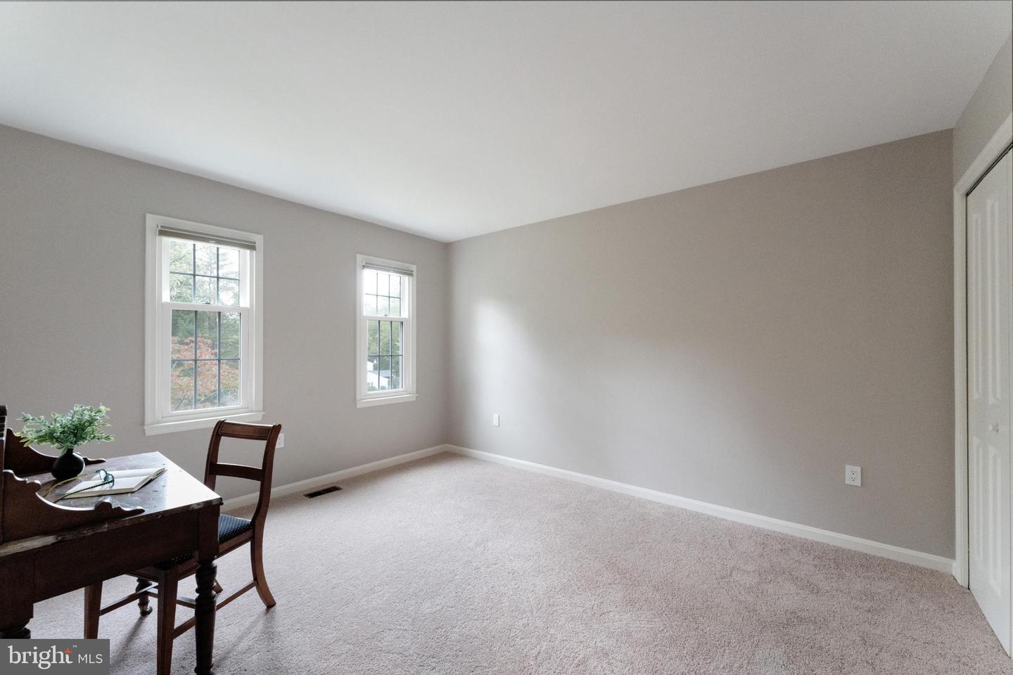 3119 COBB HILL LN, OAKTON, Virginia 22124, 4 Bedrooms Bedrooms, 13 Rooms Rooms,3 BathroomsBathrooms,Residential,For sale,3119 COBB HILL LN,VAFX2274298 MLS # VAFX2274298