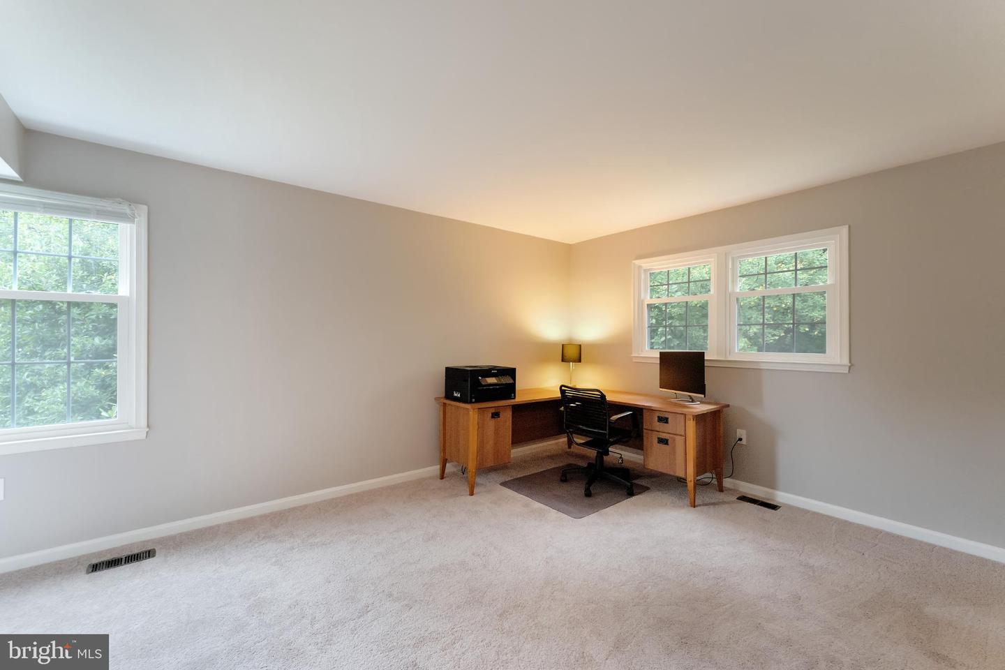 3119 COBB HILL LN, OAKTON, Virginia 22124, 4 Bedrooms Bedrooms, 13 Rooms Rooms,3 BathroomsBathrooms,Residential,For sale,3119 COBB HILL LN,VAFX2274298 MLS # VAFX2274298