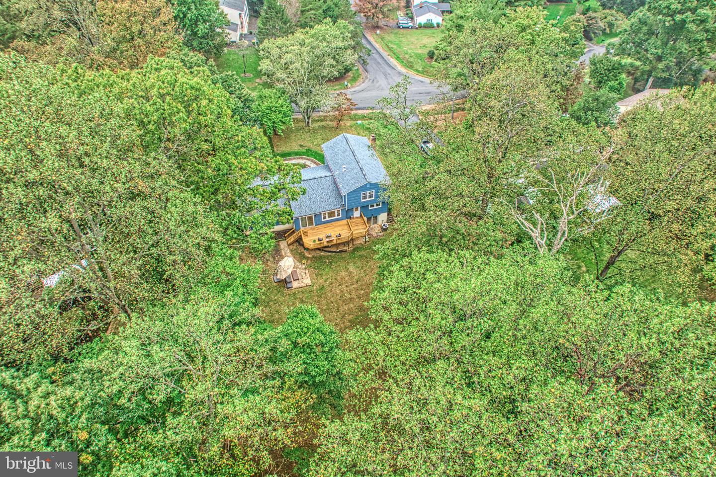 3119 COBB HILL LN, OAKTON, Virginia 22124, 4 Bedrooms Bedrooms, 13 Rooms Rooms,3 BathroomsBathrooms,Residential,For sale,3119 COBB HILL LN,VAFX2274298 MLS # VAFX2274298