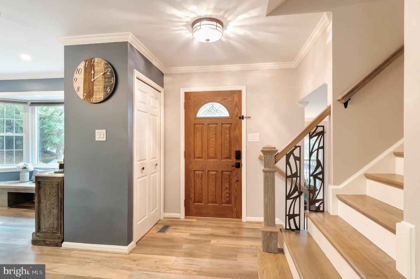 3119 COBB HILL LN, OAKTON, Virginia 22124, 4 Bedrooms Bedrooms, 13 Rooms Rooms,3 BathroomsBathrooms,Residential,For sale,3119 COBB HILL LN,VAFX2274298 MLS # VAFX2274298